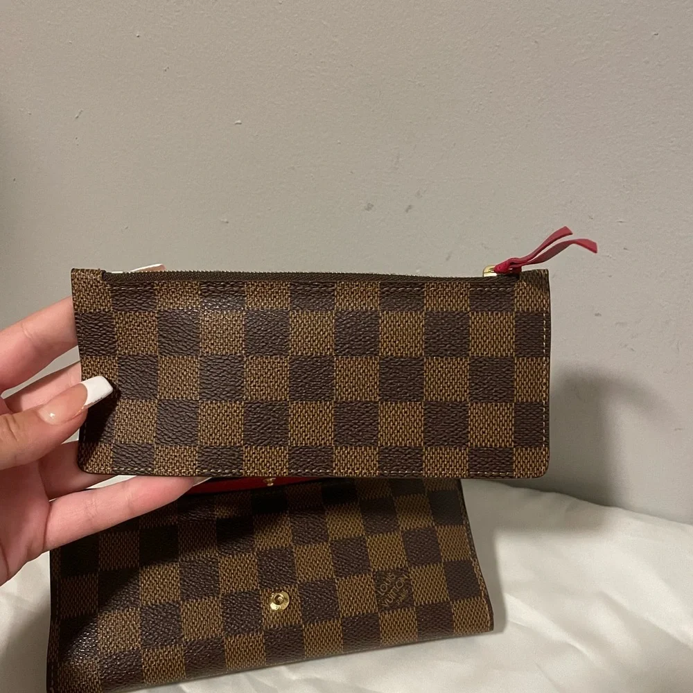 Louis Vuitton Josephine Wallet - Picture 2 of 7